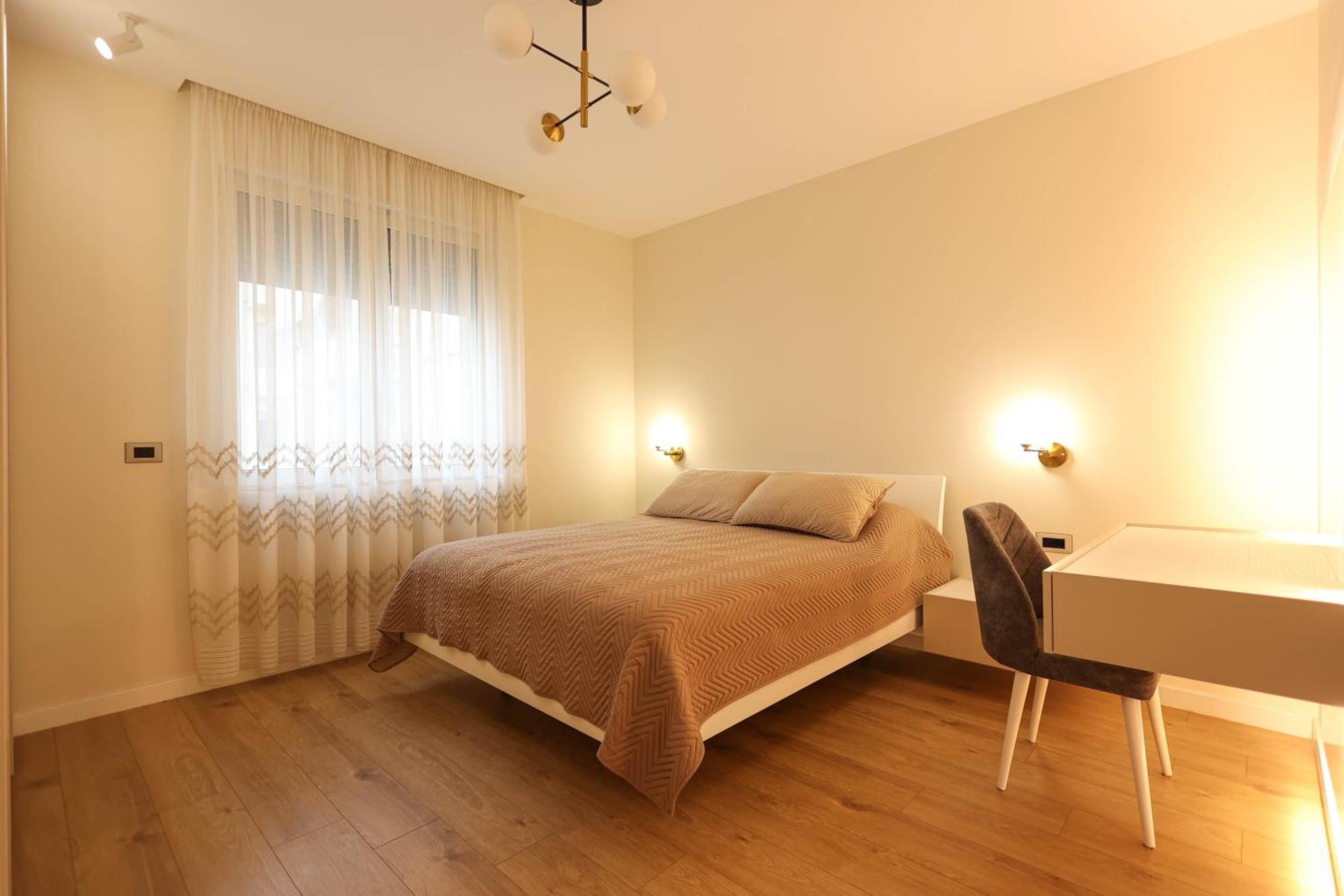 Grandstay Portside Durrës